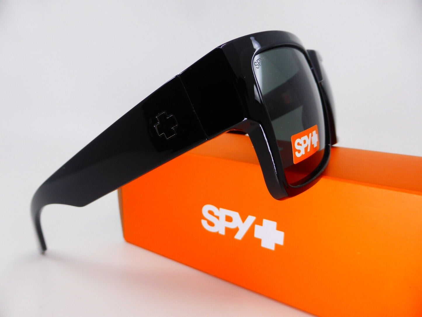 Spy Cyrus