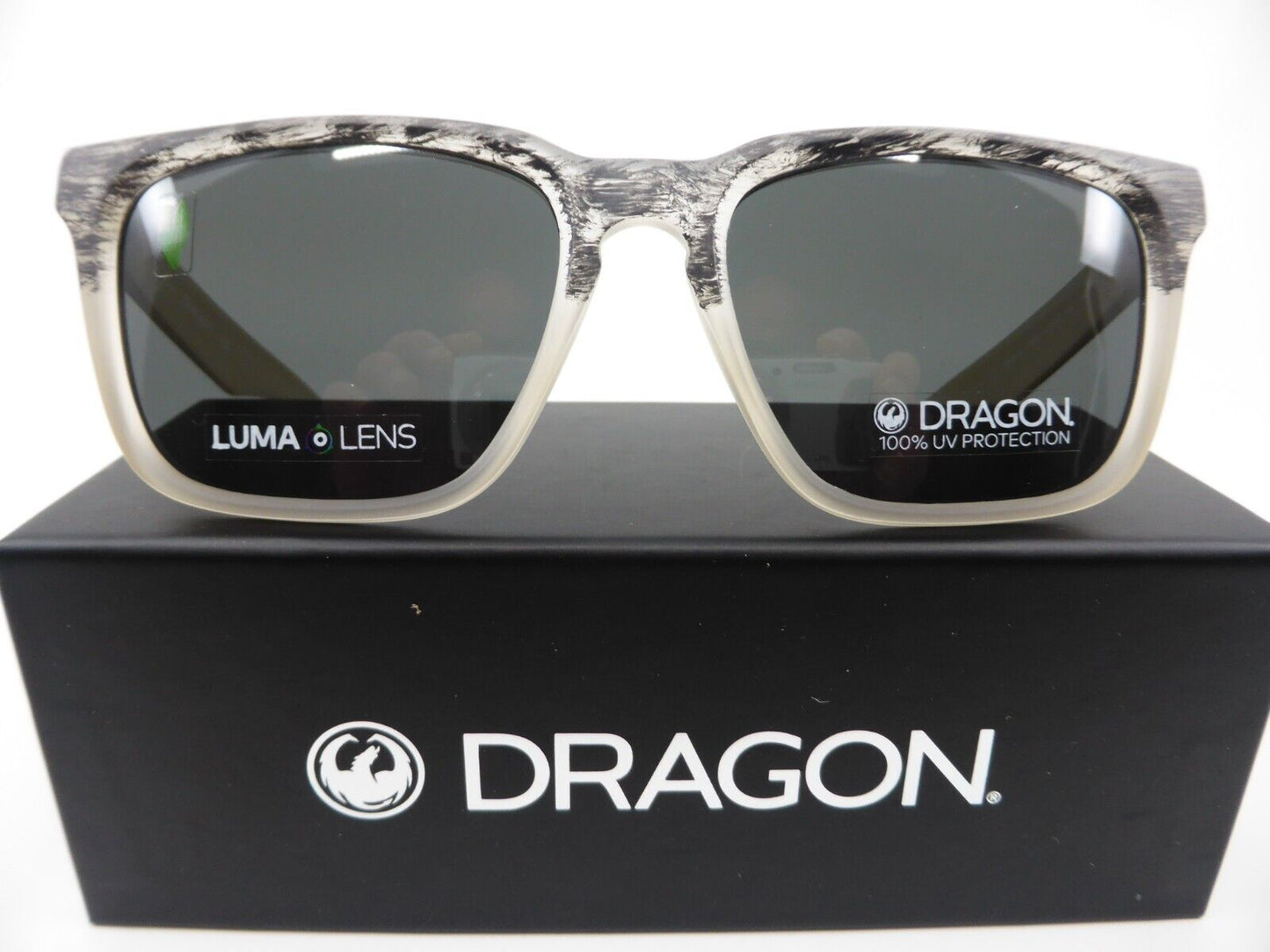 Dragon  Baile