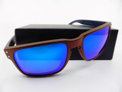 Oakley Holbrook