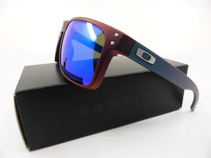 Oakley Holbrook