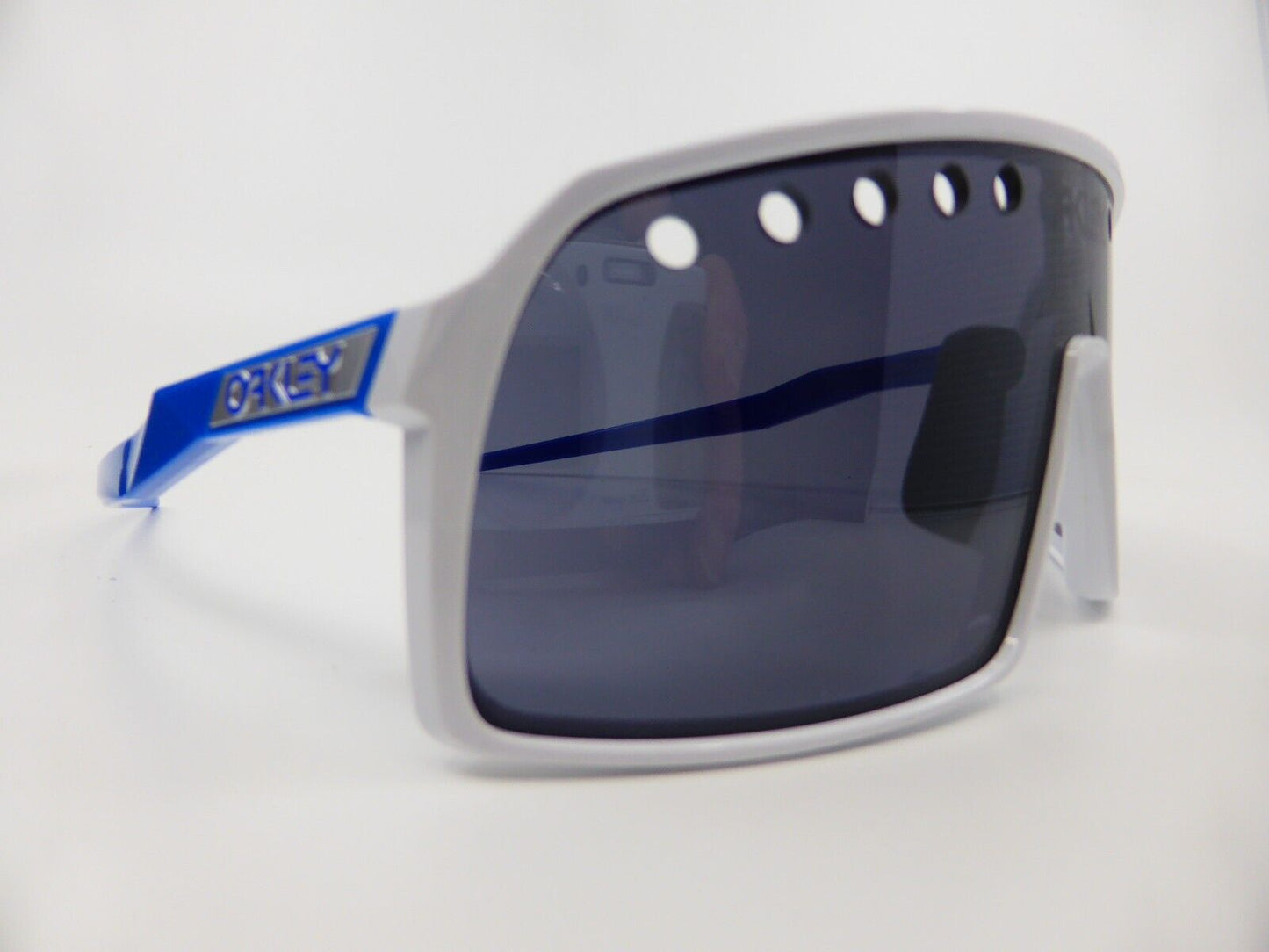 Oakley Sutro