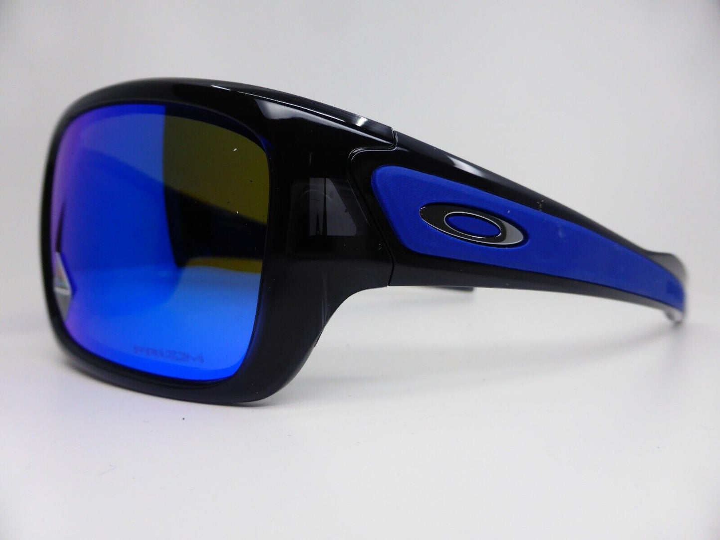 Oakley Turbine